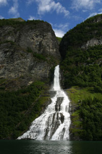 Geirangerfjorden ligger på UNESCOs kulturarvliste. Foto: Knut Fjeld. Geirangerfjorden ligger på UNESCOs kulturarvliste. Foto: Knut Fjeld.