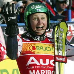 Tanja Poutiainen har allerede sikret seg seieren i slalåmcupen. (Foto: AP/Scanpix)