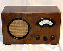 Radionettes "NRK Folkemottaker" fra 1936. Foto: NRK