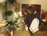 Erika, Susanne og Laila ved oppvasken