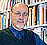 Sosiologiprofessor Sigurd Skirbekk henviser til en kontroversiell raseteoretiker i nytt oppslagsverk.