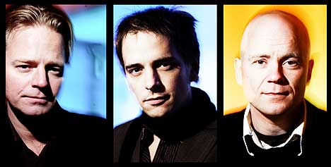 Tord Gustavsen Trio er Harald Johnsen (bass), Tord Gustavsen (piano) og Jarle Vespestad (trommer). Foto: Werner Anderson.