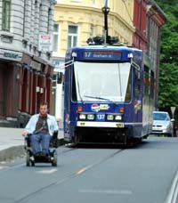 Trening ute i det fri kan være begrenset for rullestolbrukere, men det finnes mange andre gode treningstips! Foto: Scanpix