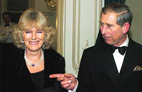 Camilla Parker Bowles og prins Charles har valgt å gifte seg. (Foto: Scanpix / AP)