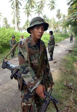 En geriljasoldat på Mindanao, Filippinene. (Foto: AFP)