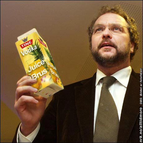 - Vi håper Tine Vodka Juice Brus vil kapre markedsandeler blant ungdom, uttalte landbruksministeren, og berømmet samtidig Tine for utviklingen av nye og spennende nisjeprodukter. (Geir Breivik)