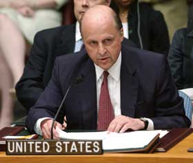 John Negroponte skal samle all etterretning i USA. Foto: AFP/Scanpix