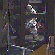 Innbrudd i minibank i Sparebank 1 i Kongsberg. Foto: Politiet 