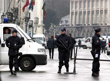 Strenge sikkerhetstiltak i EU-hovedstaden Brussel under Bushs besøk. (Foto: Reuters/Scanpix)