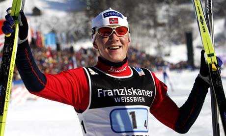 Norge med Tore Ruud Hofstad på siste etappe vant 4x10 km stafett i ski-VM i Oberstdorf torsdag. (Foto: Erlend Aas / SCANPIX)