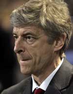Arsene Wenger er betenkt. (Foto: AP/ SCANPIX) Arsene Wenger er betenkt. (Foto: AP/ SCANPIX)