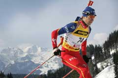 Sola skinte da Ole Einar Bjørndalen gikk inn til VM-gull. (Foto: Heiko Junge Scanpix)