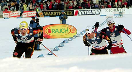 Petter Tande fulgte Kircheisen og Ackermann i 5 km (Foto: Scanpix/Pekka Sakki) Petter Tande fulgte Kircheisen og Ackermann i 5 km (Foto: Scanpix/Pekka Sakki)