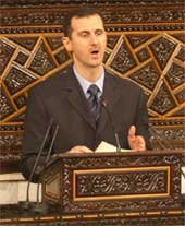 FORVIRRET VERDEN: Ingen er helt sikre på hva president Bashar al-Assad egentlig mener. Foto: Ap/Scanpix.
