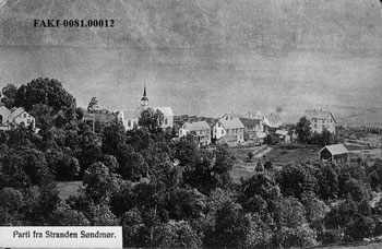 Sløgstad (Stranda sentrum) ca. 1905. Foto: Steinkopf-Wold. Med løyve frå Fylkesfotoarkivet i Møre og Romsdal.