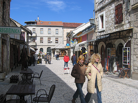 Gatebilde fra Mostar. Foto Andreas Toft