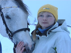Helt siden hun startet med hester har Cecilie Jakobsen Steiro hatt flytopplevelser der lykke og god helse er viktige stikkord.