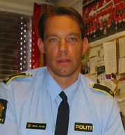 Thorleif Sørhol Nielsen ønsker å komme i kontakt med den eldre mannen som ble ranet. Thorleif Sørhol Nielsen ønsker å komme i kontakt med den eldre mannen som ble ranet.