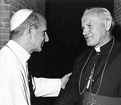Pave Paul VI hilser erkebiskop Karol Wojtyla velkommen til Vatikanet. Foto: AP Photo