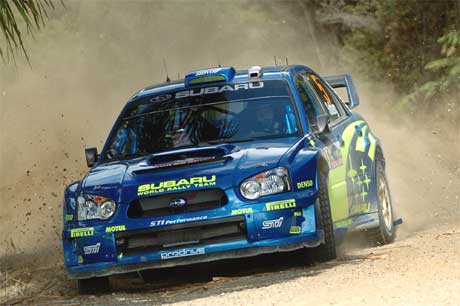 Den løse grusen på veiene bekymrer Petter Solberg, men ikke mer enn at han gleder seg til å starte rallyet, og sier han kjører for gull ( Foto: Scanpix/AP Photo/Fotopress, Ross Land ) Den løse grusen på veiene bekymrer Petter Solberg, men ikke mer enn at han gleder seg til å starte rallyet, og sier han kjører for gull ( Foto: Scanpix/AP Photo/Fotopress, Ross Land )