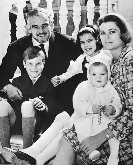 Grimaldi-familien på den tida då alt var berre fryd og gaman. (Foto: AP/Scanpix)