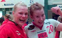 Glade Levanger-jenter: Keeper Siri Langseth og Nina Bjørk Arnfinnsdottir.