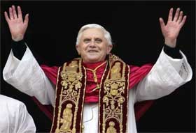 NØDLANDING: Liberale krefter i den katolske kirken er ikke overstadige av lykke etter valget av Joseph Ratzinger. (Foto: Scanpix) NØDLANDING: Liberale krefter i den katolske kirken er ikke overstadige av lykke etter valget av Joseph Ratzinger. (Foto: Scanpix)