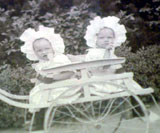 Siri og Gunhild ble født i Malmø i 1905, Foto: NRK