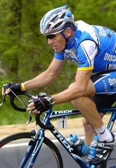 Lance Armstrong på den fjerde etappen i Tour de Georgia. (Foto: Reuters/Scanpix) Lance Armstrong på den fjerde etappen i Tour de Georgia. (Foto: Reuters/Scanpix)
