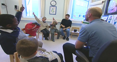 Samtaler og praktiske øvelser skal erstatte medisiner i behandlingen av ADHD. Samtaler og praktiske øvelser skal erstatte medisiner i behandlingen av ADHD.