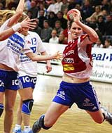 Maren Villabø scorer mot Nordstrand (Foto: Andreas Wivestad/Byåsen håndball) Maren Villabø scorer mot Nordstrand (Foto: Andreas Wivestad/Byåsen håndball)