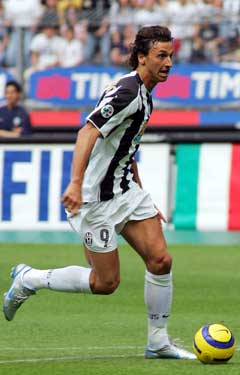 Zlatan Ibrahimovic i aksjon for Juventus. (Foto: AP/Scanpix)