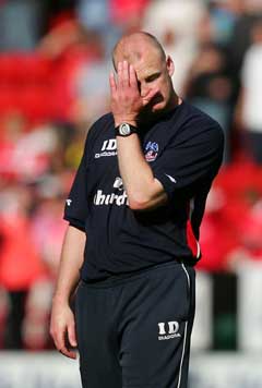 Crystal Palace-manager Iain Dowie var fortvilet etter nedrykket. (Foto: Reuters/Scanpix)