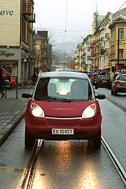Dessverre ser det ut til at Norge er et for lite marked for el-bilen. Foto: Tor Richardsen / SCANPIX Dessverre ser det ut til at Norge er et for lite marked for el-bilen. Foto: Tor Richardsen / SCANPIX