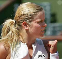 En fornøyd Kim Clijsters under kampen mot Daniela Hantuchova. (Foto: AFP/Scanpix) En fornøyd Kim Clijsters under kampen mot Daniela Hantuchova. (Foto: AFP/Scanpix)