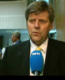 Ansgar Gabrielsen lovte statlig refusjon av legionella-utgiftene. Foto: NRK