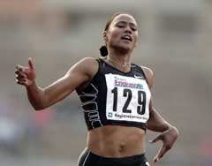 Marion Jones løp inn til 2. plass i Milano. (Foto. AP/Scanpix) Marion Jones løp inn til 2. plass i Milano. (Foto. AP/Scanpix)