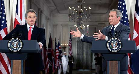HVEM VISSTE HVA?: Statsminister Tony Blair ble fortalt av britiske eksperter at president George W. Bush & Co. ikke hadde noen plan for freden i Irak. Foto: Reuters/Scanpix.
