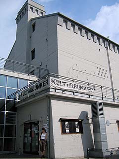 Bunker fra andre verdenskrig. Som i Bochum blir denne brukt til kulturelle formål. Foto: Schtimm.