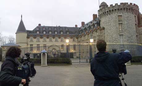 Rambouillet-slottet i Frankrike, der G8 har sine røtter. (Foto: Scanpix / AP)