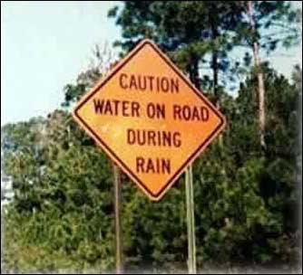 Husk: Veien blir våt når det regner. 
