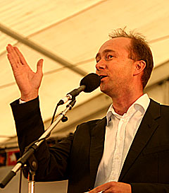Trond Giske åpnet Notodden Bluesfestival 2005. Foto: Arne Kristian Gansmo, NRK. Trond Giske åpnet Notodden Bluesfestival 2005. Foto: Arne Kristian Gansmo, NRK.