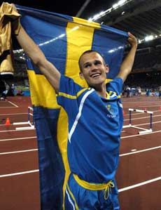 Stefan Holm da han ble olympiske mester i høyde med resultatet 2.36. (Foto: Maja Suslin / SCANPIX)