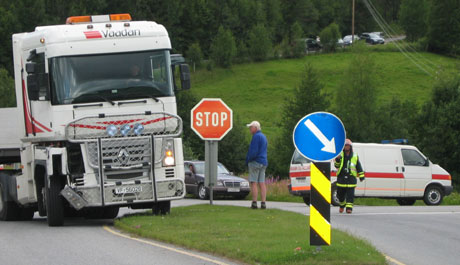 En eldre mann omkom etter en ulykke i Motrøkrysset i Tynset fredag ettermiddag.(Foto:Kristian Lium)