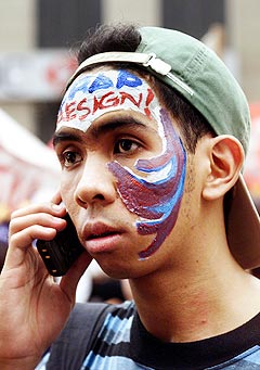 Nå kan du snart signalisere hva du mener om de som ringer til deg, ved å legge inn egen musikk for hvert enkelt nummer. Foto: Bullit Marquez, AP Photo / Scanpix.