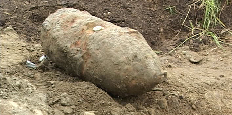 Slik så bomba fra 2.verdenskrig ut før den ble detonert av forsvarets mannskaper. Foto: Jon Olav Voll