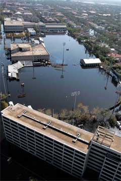 Universitetsområdet i New Orleans er også under vann. (Foto: Reuters/Scanpix)