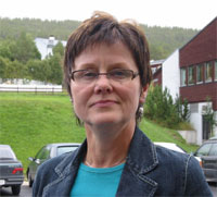Ordfører Eva Tørhaug er glad for at oprydningsarbeidet nå er i gang. Foto: Joar Elgåen.