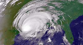 Sattellittbilde av orkanen idet den kom i land. (Foto: NOAA, AP) Sattellittbilde av orkanen idet den kom i land. (Foto: NOAA, AP)