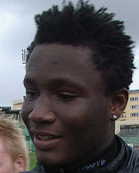 John Obi Mikel benekter alt (Foto: NRK)